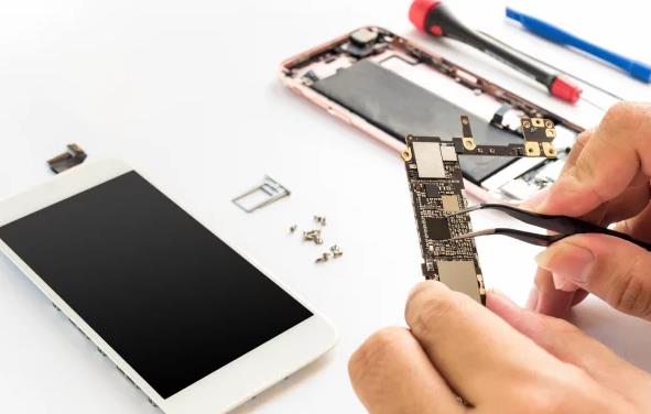 7 Must-Have Tools for Mobile Phone Repair